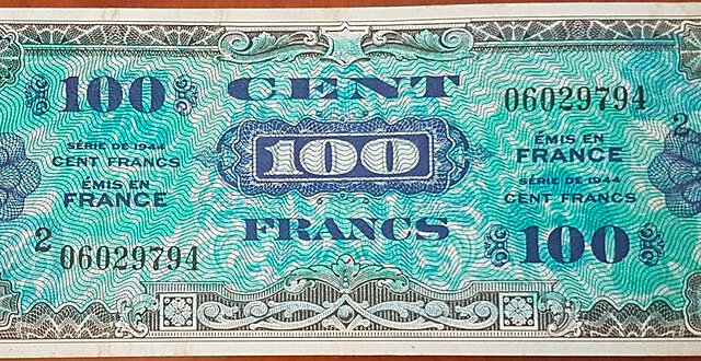 100 francs Drapeau type 1944